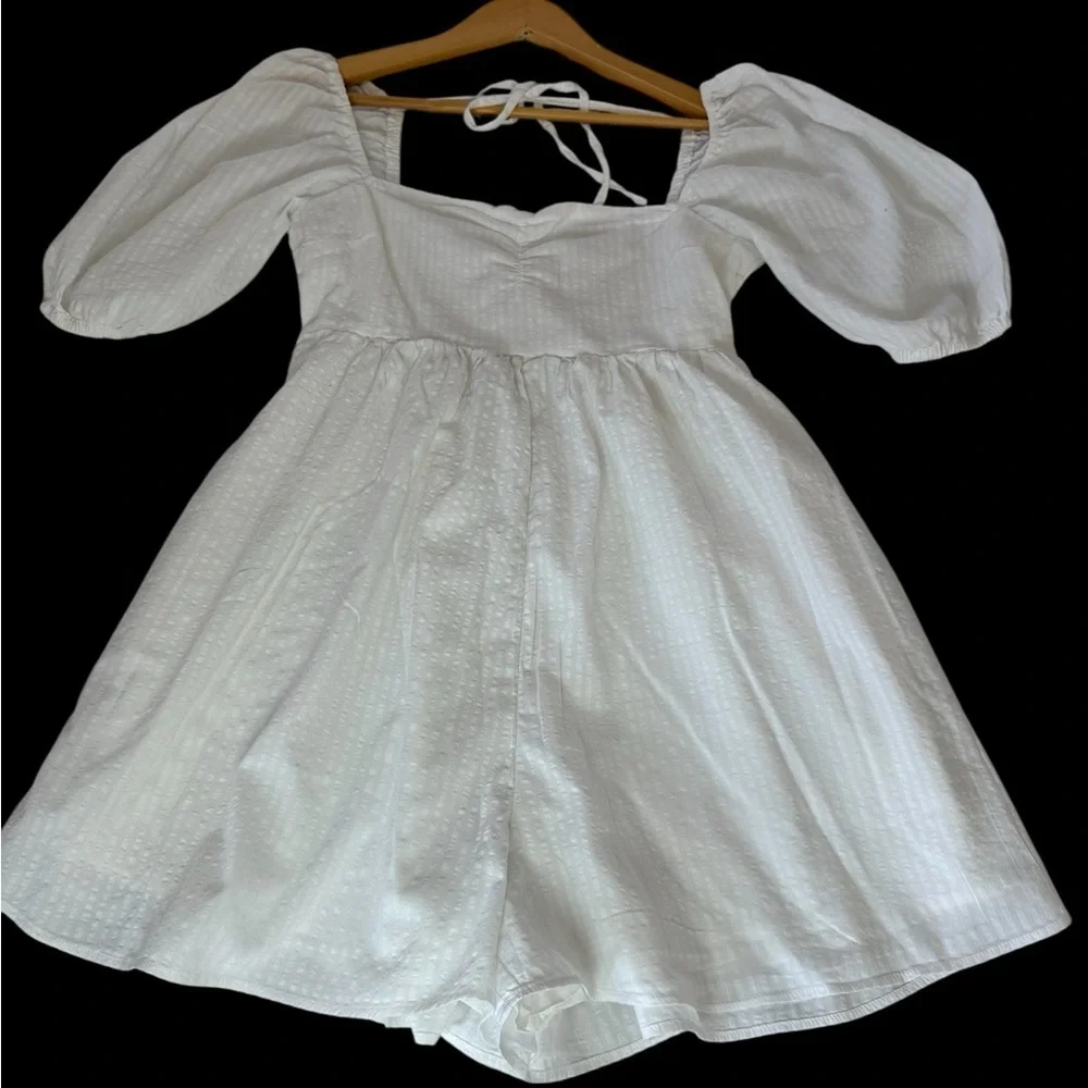 Abercrombie & Fitch White Garment - Picture 2 of 6